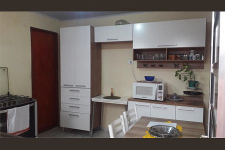 Casa à venda com 2 quartos, 60m² em Jardim Maria Duarte, São Paulo