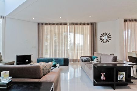 Sala de casa de condomínio à venda com 6 quartos, 900m² em Jardim Sao Bento, São Paulo