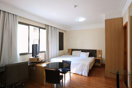 Sala/Quarto de kitnet/studio à venda com 1 quarto, 32m² em Lourdes, Belo Horizonte