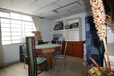 Casa à venda com 10 quartos, 578m² em Barro Preto, Belo Horizonte