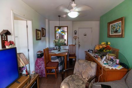 Sala de apartamento à venda com 2 quartos, 65m² em Centro, Niterói