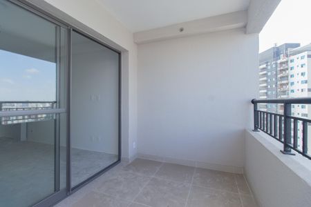 Varanda de kitnet/studio à venda com 0 quarto, 28m² em Sacomã, São Paulo
