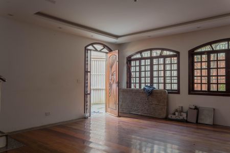 Sala de casa à venda com 4 quartos, 218m² em Jardim Lavinia, São Bernardo do Campo