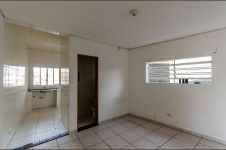 Sala/Quarto de casa para alugar com 1 quarto, 60m² em Vila Boacava, São Paulo