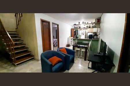 Sala de Estar de casa para alugar com 5 quartos, 290m² em Bonfim, Osasco