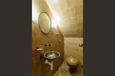 Lavabo de casa de condomínio para alugar com 2 quartos, 150m² em Vila Olímpia, São Paulo