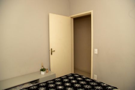 Quarto 2 de casa para alugar com 3 quartos, 300m² em Vila das Belezas, São Paulo