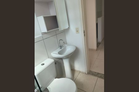 Banheiro de apartamento para alugar com 2 quartos, 60m² em Vila São José, Taubaté