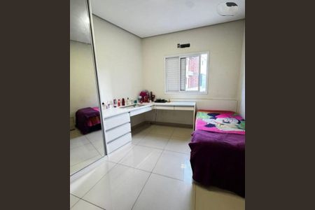 Casa à venda com 3 quartos, 195m² em Vila Vilma, Santo André