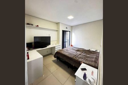 Casa à venda com 3 quartos, 195m² em Vila Vilma, Santo André