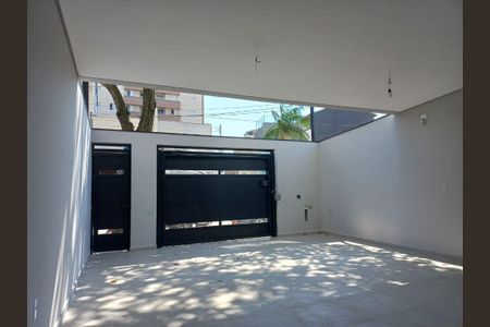 Casa à venda com 3 quartos, 195m² em Vila Vilma, Santo André