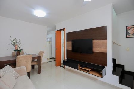 Sala de casa de condomínio à venda com 2 quartos, 65m² em Vila Aurora (zona Norte), São Paulo