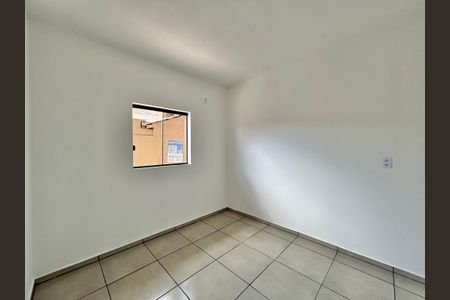 Quarto 2 de apartamento para alugar com 2 quartos, 48m² em Primavera, Novo Hamburgo