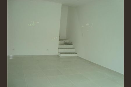 Casa à venda com 3 quartos, 126m² em Vila Fernandes, São Paulo