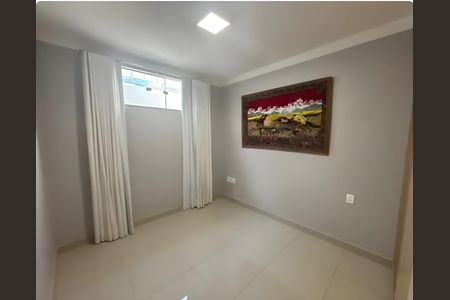 Sala de casa para alugar com 2 quartos, 95m² em Santa Ines, Belo Horizonte