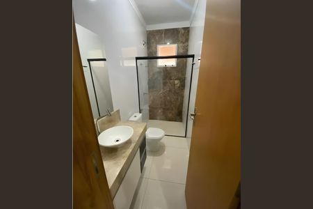 Banheiro de casa para alugar com 2 quartos, 102m² em Anchieta, Belo Horizonte