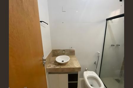 Banheiro de casa para alugar com 2 quartos, 102m² em Anchieta, Belo Horizonte