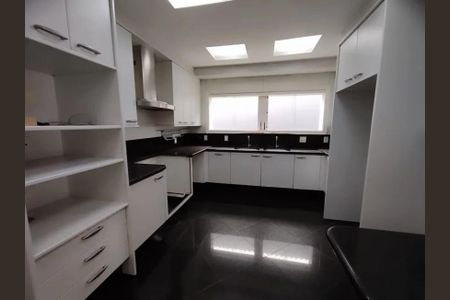 Casa para alugar com 3 quartos, 104m² em Cidade Nova, Belo Horizonte