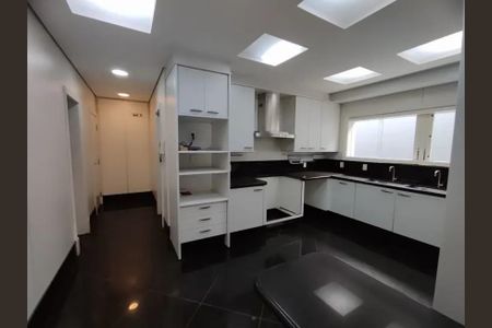 Casa para alugar com 3 quartos, 104m² em Cidade Nova, Belo Horizonte
