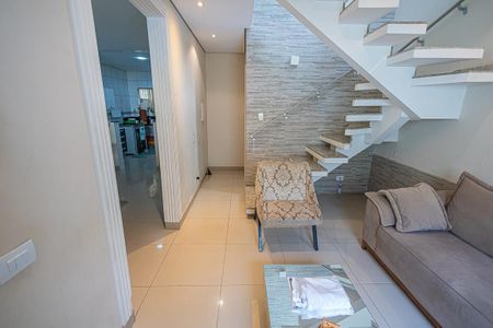 Sala de casa à venda com 3 quartos, 240m² em Vila Sao Tomas, Belo Horizonte