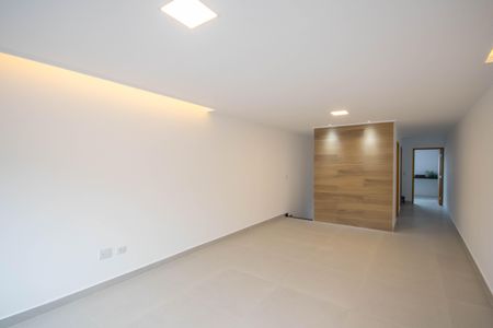 Sala de casa à venda com 3 quartos, 180m² em Parque Rodrigues Alves, São Paulo