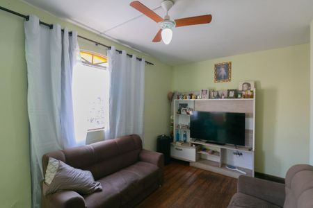 Sala de casa à venda com 4 quartos, 600m² em Universitário, Belo Horizonte