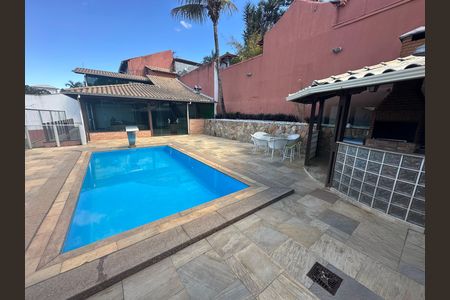 Casa para alugar com 5 quartos, 510m² em Braúnas, Belo Horizonte