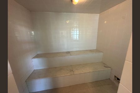 Casa para alugar com 5 quartos, 510m² em Braúnas, Belo Horizonte