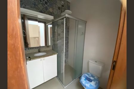 Banheiro de casa para alugar com 2 quartos, 61m² em Novo Progresso, Contagem