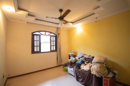 Sala de casa para alugar com 2 quartos, 60m² em Pião, São Gonçalo