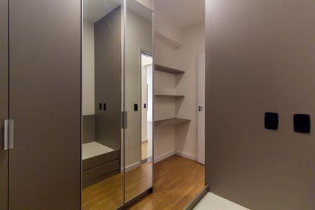 Quarto 2 de apartamento para alugar com 2 quartos, 45m² em Vila Fernandes, São Paulo
