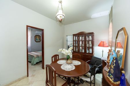 Sala de casa à venda com 3 quartos, 344m² em Barreiro, Belo Horizonte