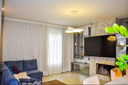 Sala de casa de condomínio à venda com 3 quartos, 168m² em Guarujá, Porto Alegre