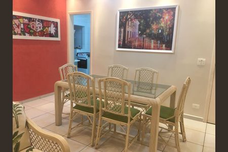 Sala de apartamento para alugar com 3 quartos, 97m² em Jardim Vitoria, Guarujá