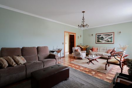 Sala de casa à venda com 4 quartos, 217m² em Vila Vitorio Mazzei, São Paulo