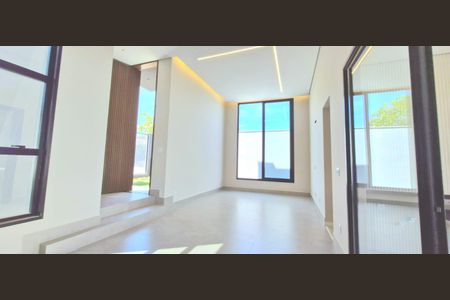 Sala de casa à venda com 3 quartos, 500m² em Joá, Lagoa Santa