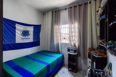 Quarto de casa à venda com 3 quartos, 437m² em Letícia, Belo Horizonte