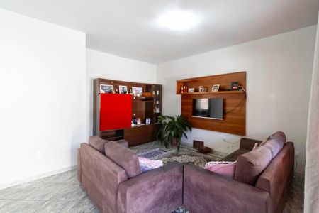 Sala de casa à venda com 3 quartos, 437m² em Letícia, Belo Horizonte