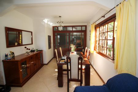 Sala de Jantar de casa à venda com 3 quartos, 220m² em Tristeza, Porto Alegre