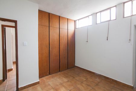 Suite de casa para alugar com 4 quartos, 180m² em Centro, Uberlândia