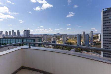 Varanda de kitnet/studio para alugar com 1 quarto, 42m² em Vale do Sereno, Nova Lima