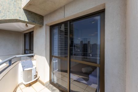 Varanda de kitnet/studio para alugar com 1 quarto, 42m² em Vale do Sereno, Nova Lima