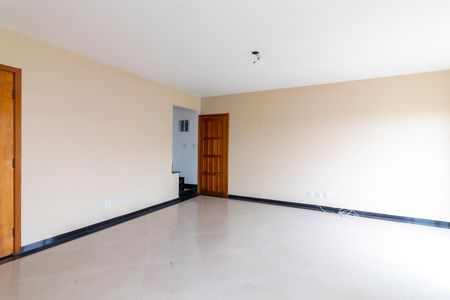 Sala de casa de condomínio à venda com 3 quartos, 140m² em Vila Prado, São Paulo