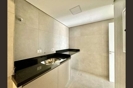 Cozinha de casa de condomínio para alugar com 4 quartos, 484m² em São Paulo II, Cotia