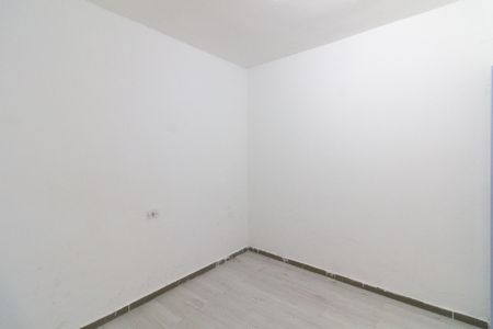 Quarto de casa para alugar com 2 quartos, 50m² em Jardim das Vertentes, São Paulo