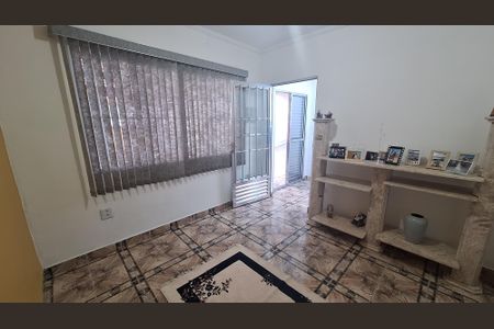 Sala de casa para alugar com 3 quartos, 185m² em Cidade Edson, Suzano