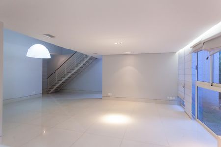 Sala de casa de condomínio à venda com 5 quartos, 435m² em Bosque da Ribeira, Nova Lima