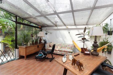 Casa à venda com 5 quartos, 189m² em Santo Amaro, São Paulo