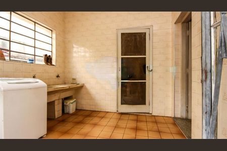 Casa à venda com 3 quartos, 480m² em Bela Aliança, São Paulo