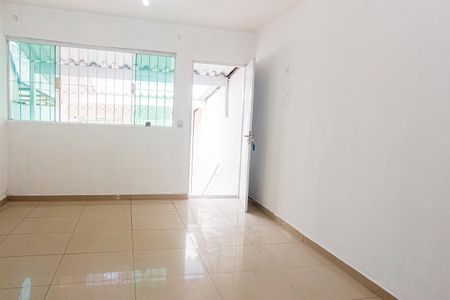 Sala de casa à venda com 2 quartos, 70m² em Jardim Satelite, São Paulo